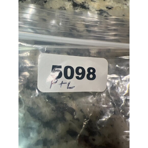 St. John Womens Pink Sleeveless Scoop Neck Knit Pullover Crop Vest Sweater - Picture 8 of 8